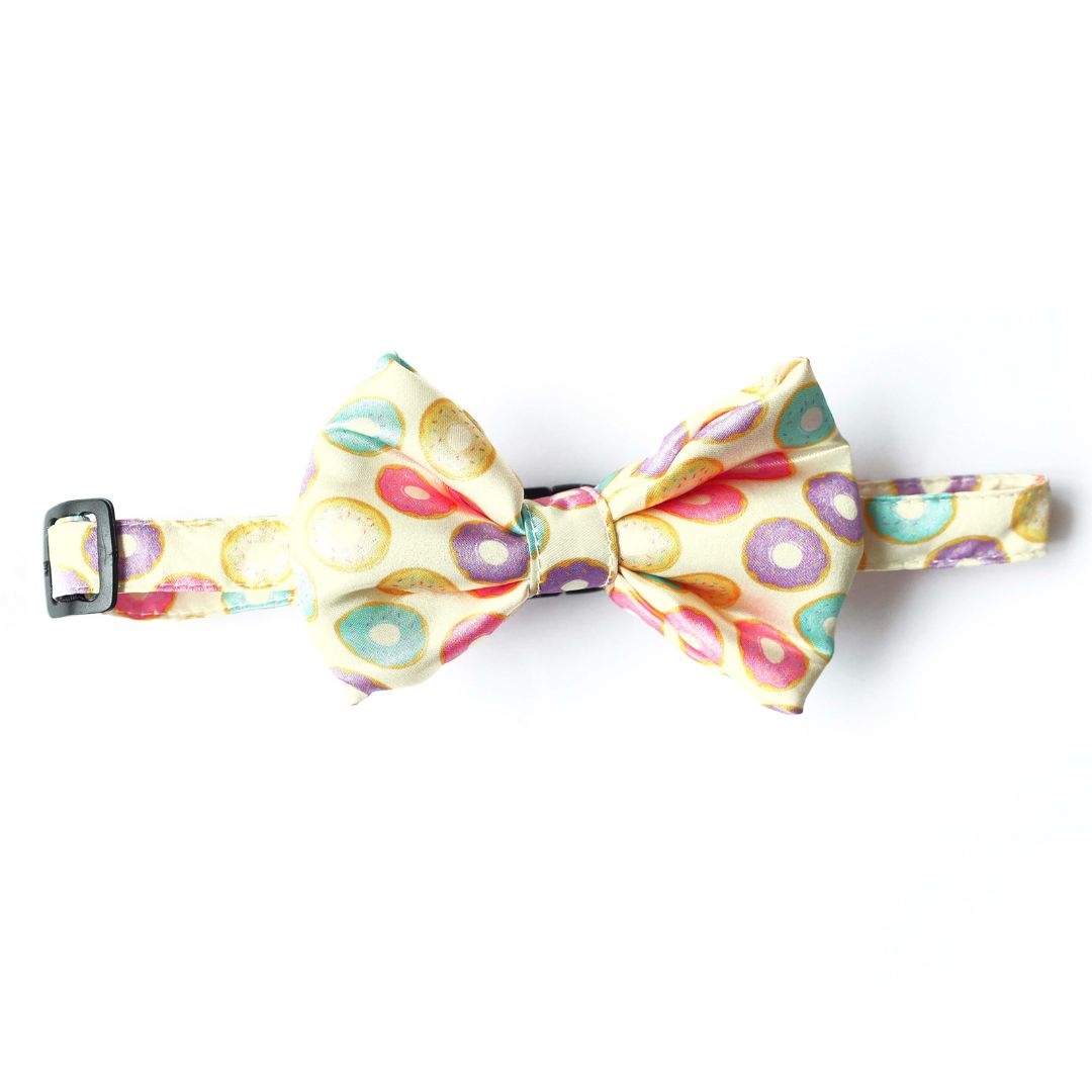 full image of Donut Dreamer Bow Tie-petsway