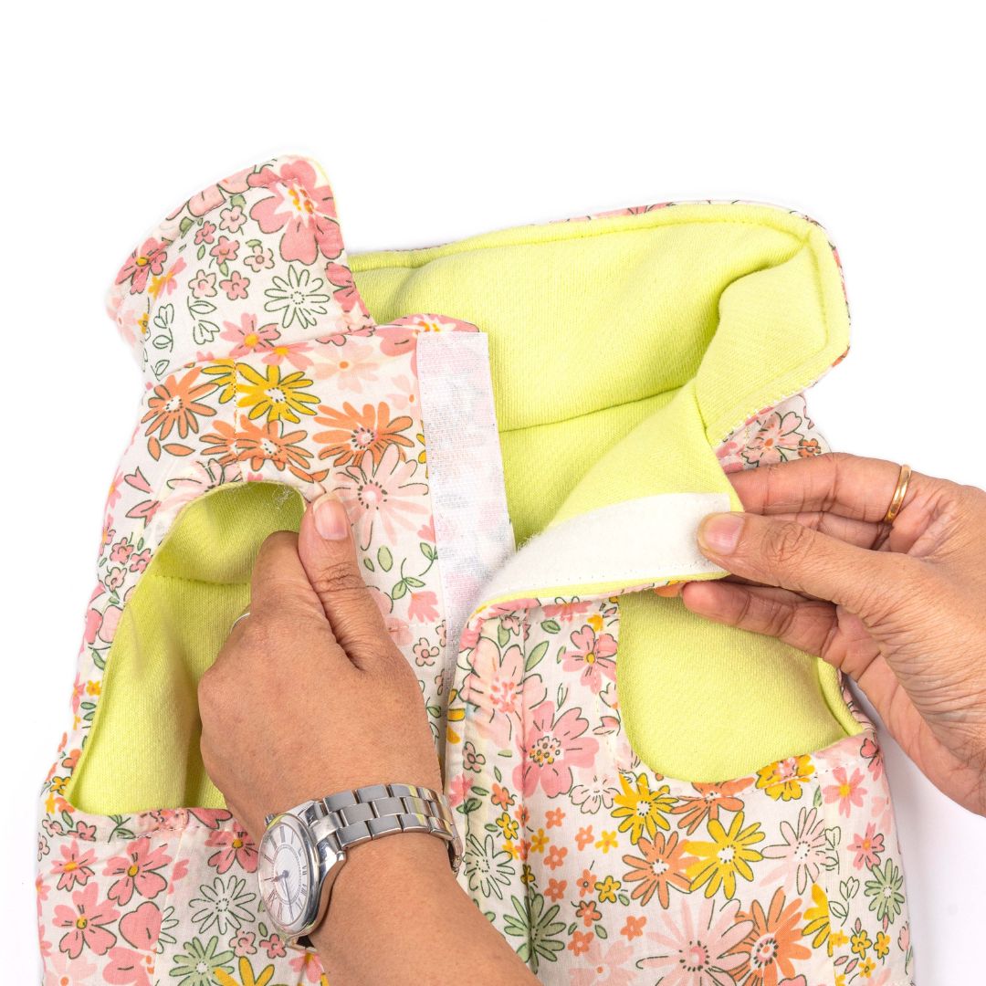 Comes with front Velcro for easy on/off Petsway