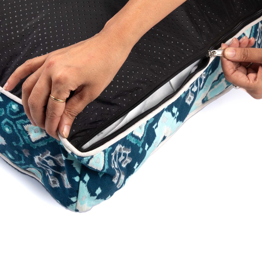 Tana Ban Ocean Dog Mattress