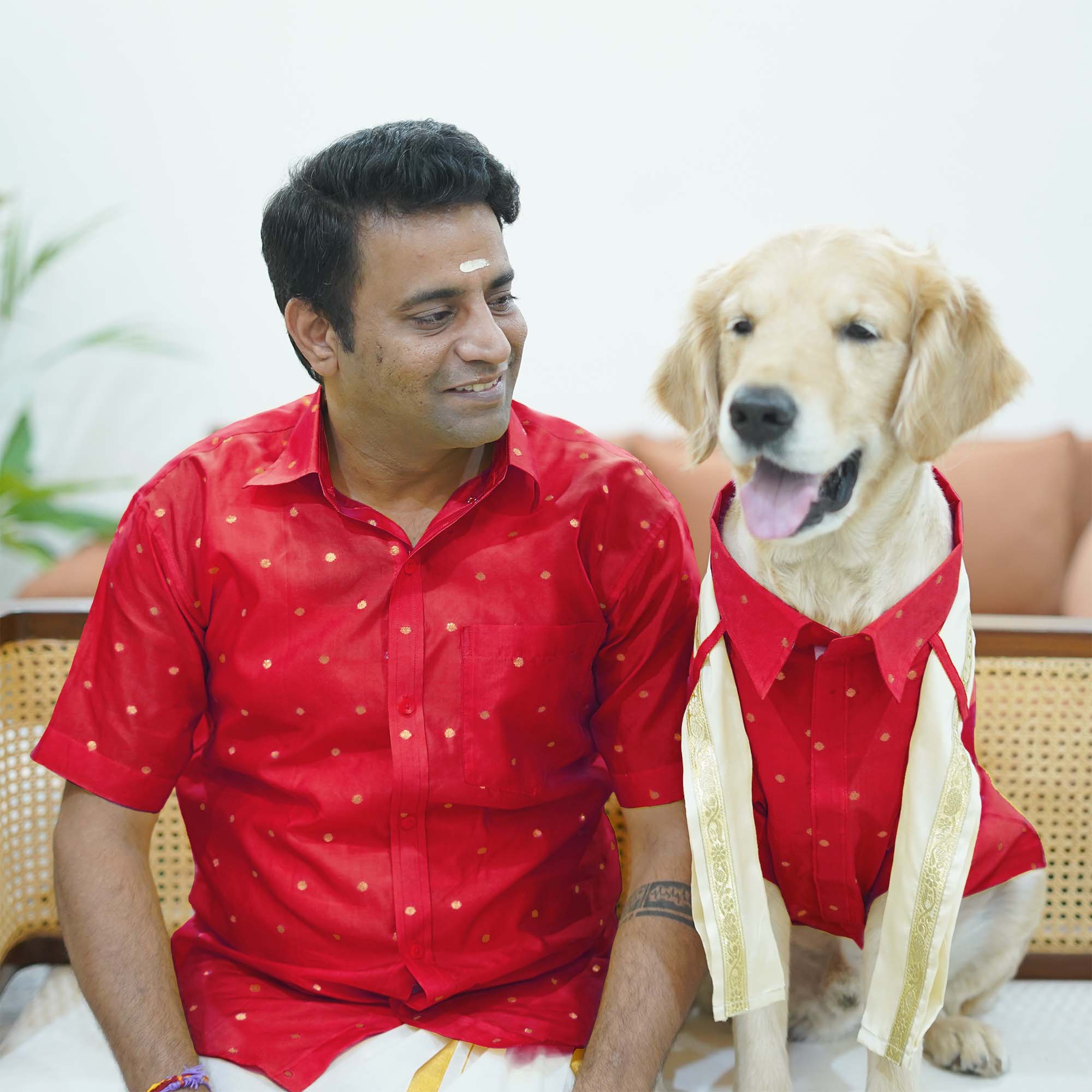 MUNDU - Red Dog Shirt